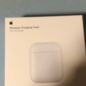 Brand new wireless charger for apple air pods